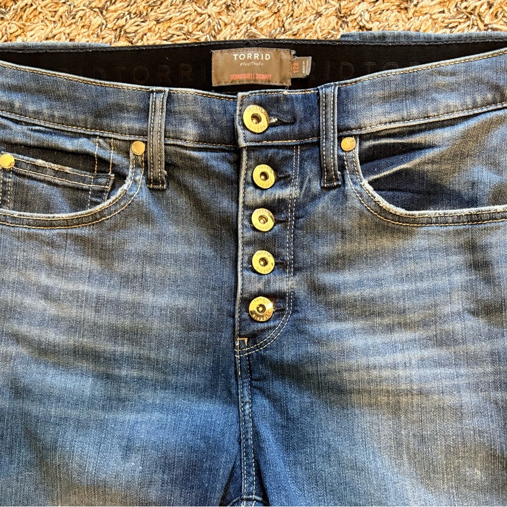 Torrid Button Fly Skinny Jeans – Size 12 Regular, Medium Wash, Distressed Knee - Picture 2 of 5